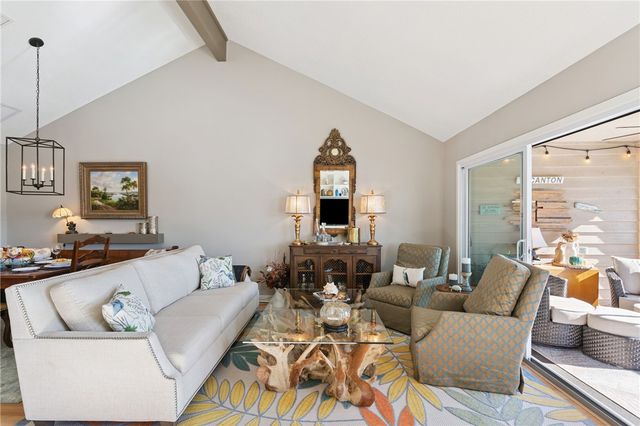 280 Moss Oak Lane, St Simons Island, GA 31522