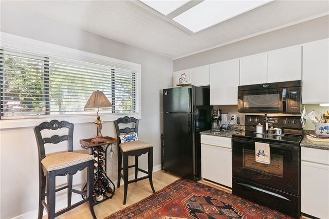 280 Moss Oak Lane, St Simons Island, GA 31522