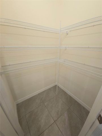 296 HICKORY COURSE TRAIL, Ocala, FL 34472