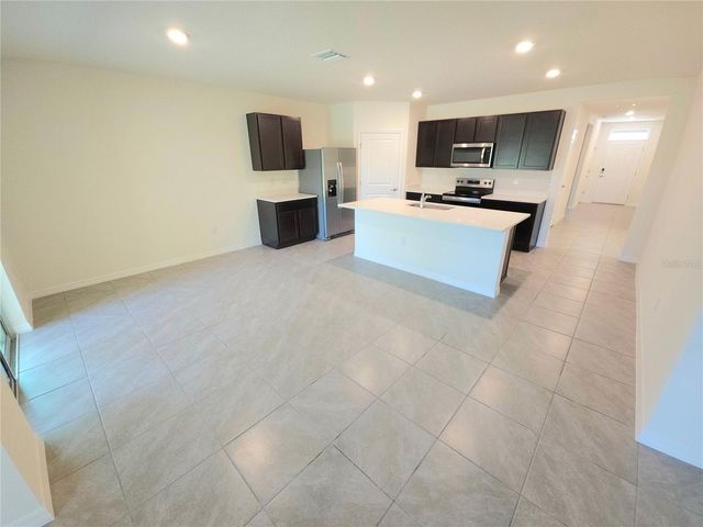 296 HICKORY COURSE TRAIL, Ocala, FL 34472