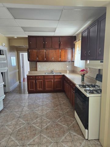 5522 S Normandy Avenue, Chicago, IL 60638
