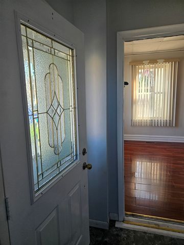 5522 S Normandy Avenue, Chicago, IL 60638