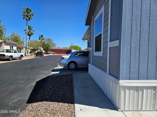 105 N DELAWARE Drive 21, Apache Junction, AZ 85120