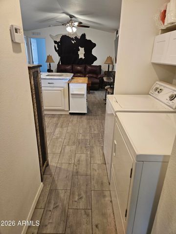 105 N DELAWARE Drive 21, Apache Junction, AZ 85120