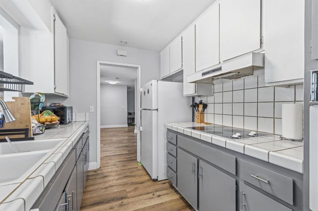 3060 Great Falls Way, Sacramento, CA 95826