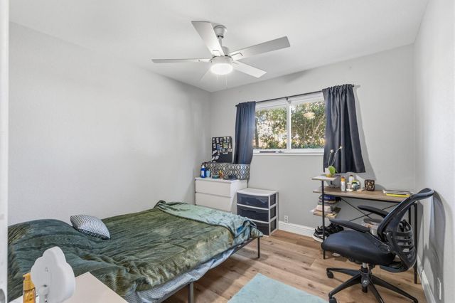 3060 Great Falls Way, Sacramento, CA 95826