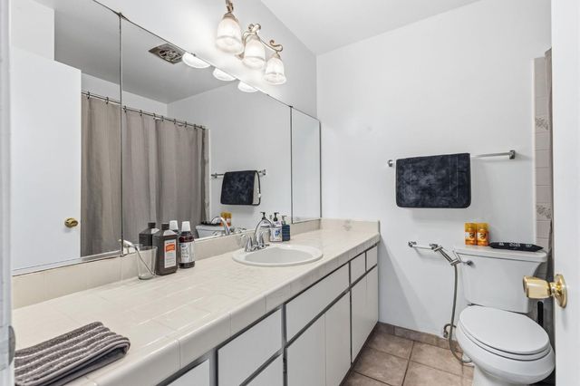 3060 Great Falls Way, Sacramento, CA 95826