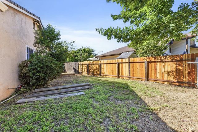 3060 Great Falls Way, Sacramento, CA 95826