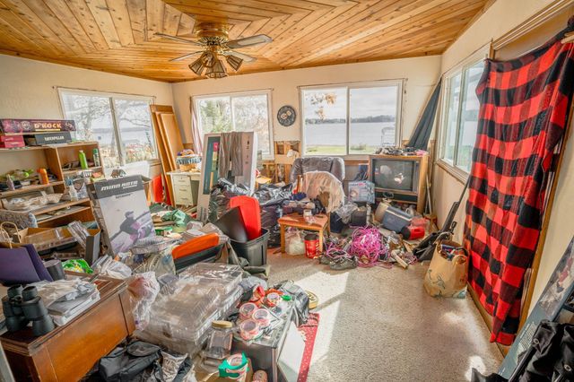 9225 Lake Boulevard, Chisago City, MN 55013