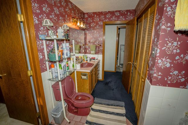 9225 Lake Boulevard, Chisago City, MN 55013