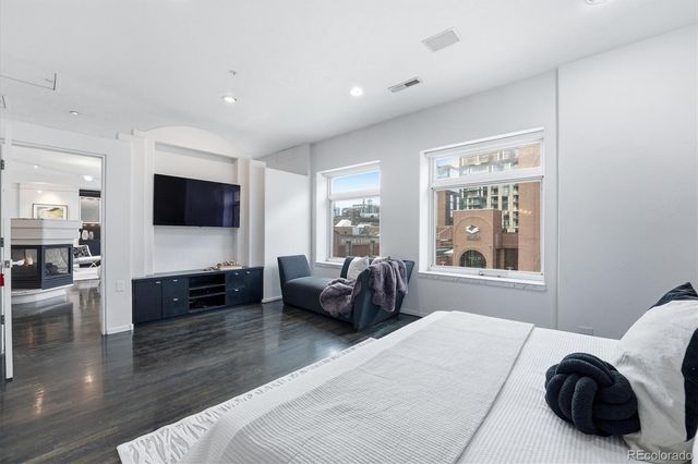 1940 Blake Street 300, Denver, CO 80202