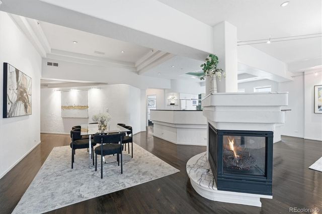 1940 Blake Street 300, Denver, CO 80202