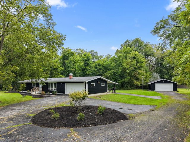 15871 Lakeside Road, Union Pier, MI 49129