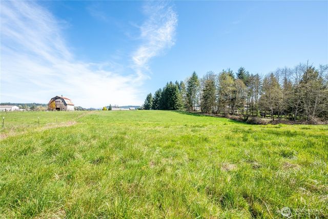 100 Magpie Drive, Castle Rock, WA 98611