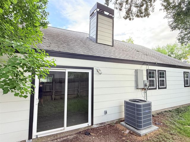 6330 Coachwood Drive, Houston, TX 77035