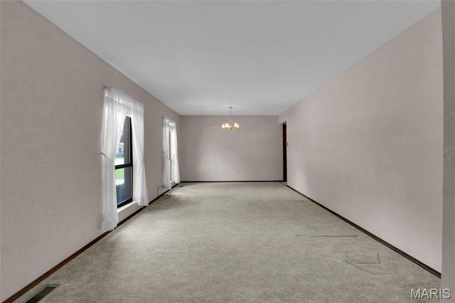 4 Inverness Court, St Peters, MO 63376