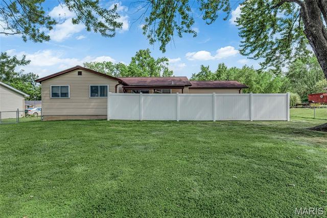 4 Inverness Court, St Peters, MO 63376