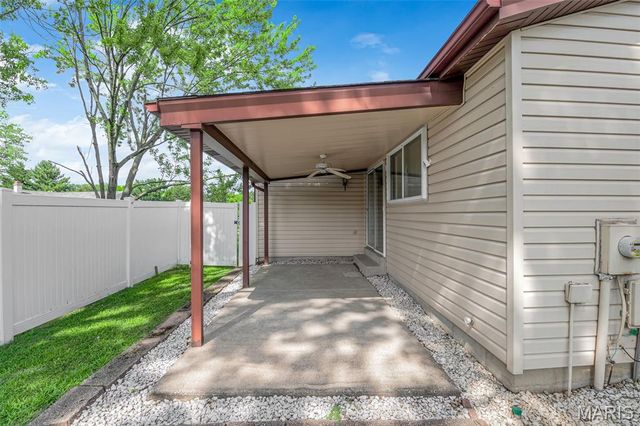 4 Inverness Court, St Peters, MO 63376