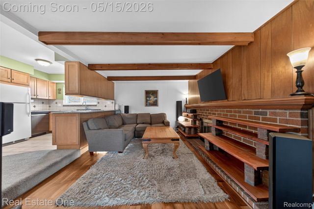 1450 Dreon Drive, Clawson, MI 48017