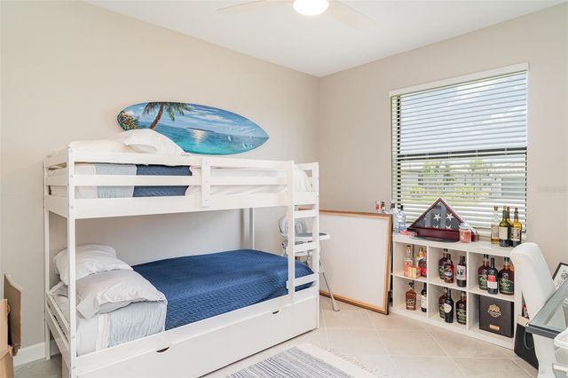 5422 CRYSTAL HARBOR COVE, Bradenton, FL 34211