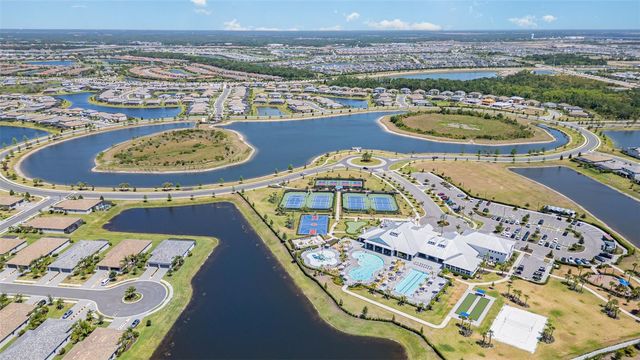 5422 CRYSTAL HARBOR COVE, Bradenton, FL 34211