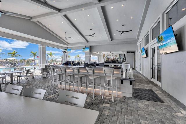 5422 CRYSTAL HARBOR COVE, Bradenton, FL 34211