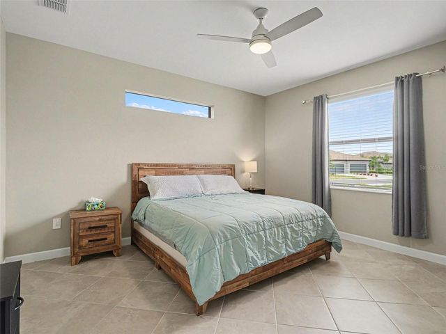 5422 CRYSTAL HARBOR COVE, Bradenton, FL 34211