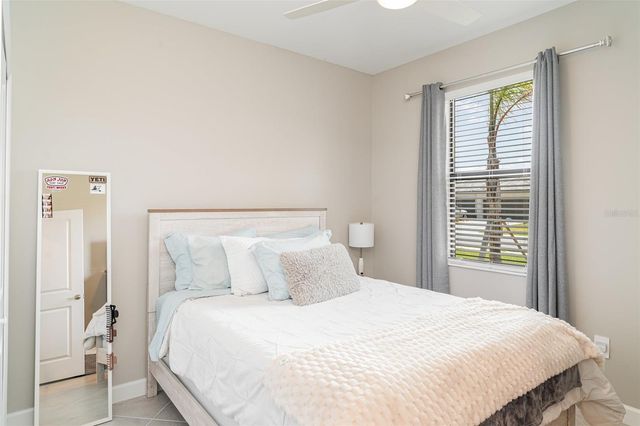 5422 CRYSTAL HARBOR COVE, Bradenton, FL 34211