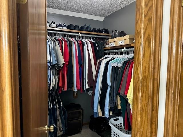 1334 N Coachhouse, Wichita, KS 67235
