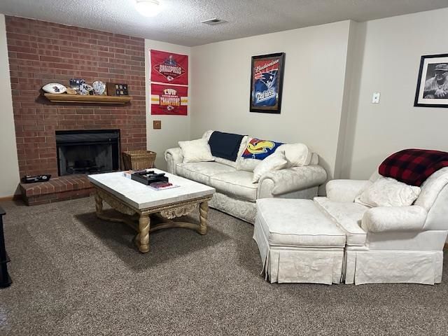 1334 N Coachhouse, Wichita, KS 67235