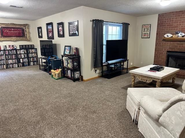 1334 N Coachhouse, Wichita, KS 67235