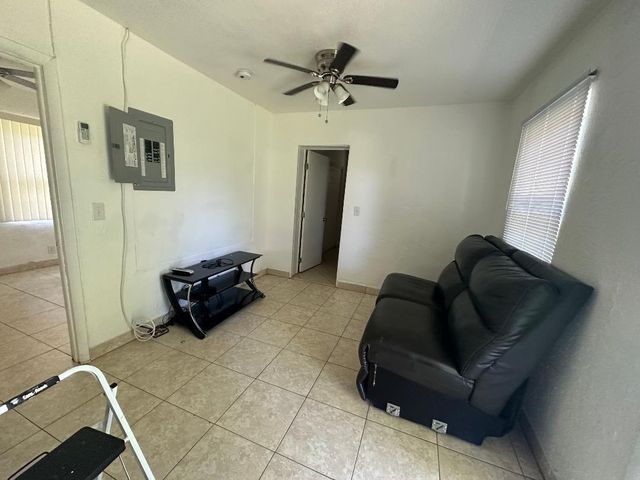 705 NE 3RD Street 2, Hallandale Beach, FL 33009