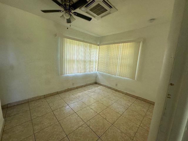 705 NE 3RD Street 2, Hallandale Beach, FL 33009