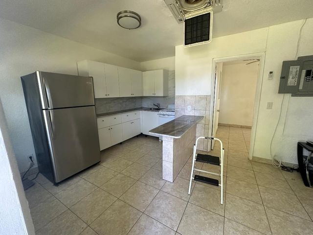 705 NE 3RD Street 2, Hallandale Beach, FL 33009