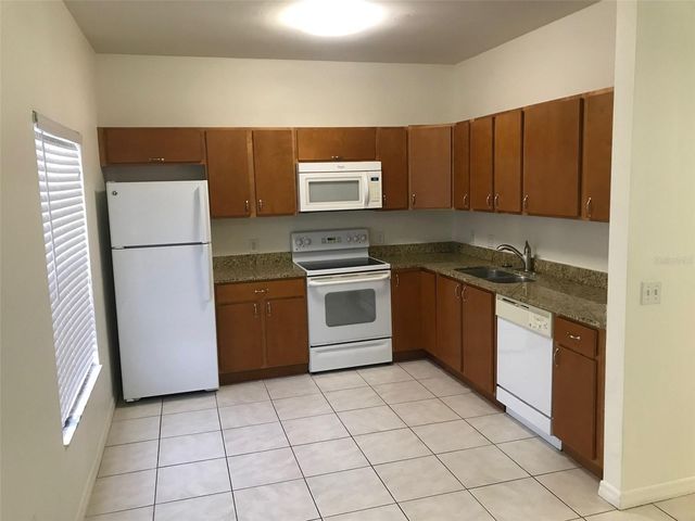 7635 PLANTATION CIRCLE 7635, Bradenton, FL 34201