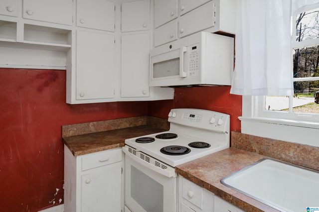 126 MEADOW LANE, Trussville, AL 35173