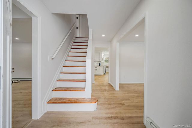 15 Terry Court, North Babylon, NY 11703