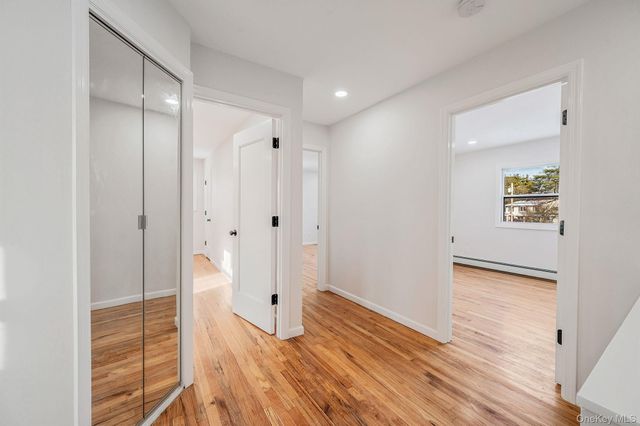 15 Terry Court, North Babylon, NY 11703