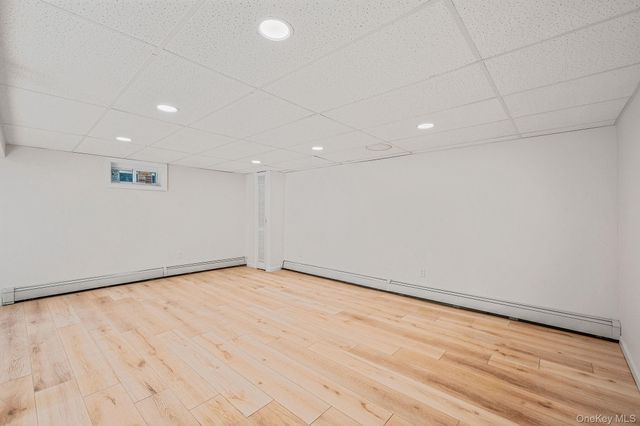 15 Terry Court, North Babylon, NY 11703