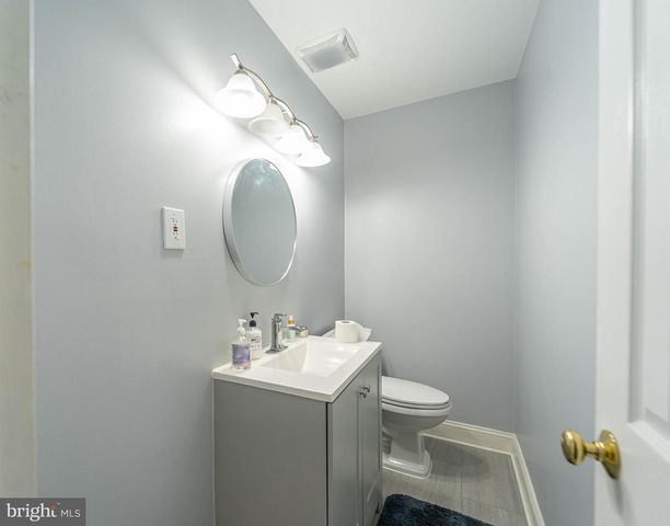 9003 EASTBOURNE LN, Laurel, MD 20708
