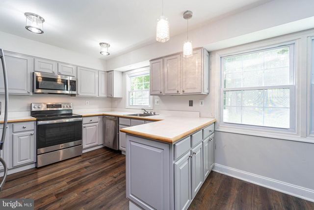 9003 EASTBOURNE LN, Laurel, MD 20708