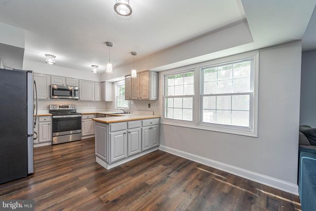 9003 EASTBOURNE LN, Laurel, MD 20708