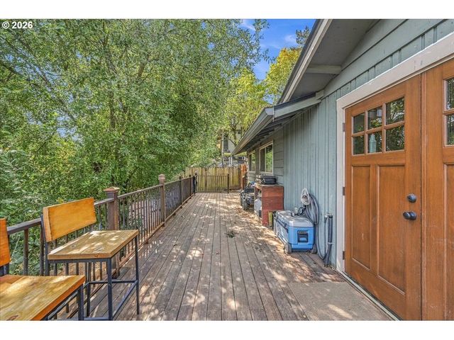 4033 Sw GALEBURN St, Portland, OR 97219