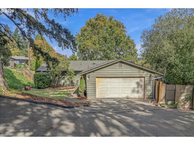 4033 Sw GALEBURN St, Portland, OR 97219