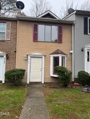 8147 Mcguire Drive, Raleigh, NC 27616