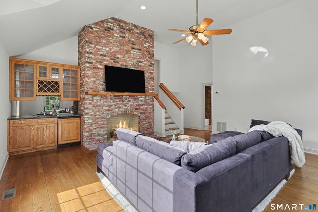 18 Bates Farm Lane, Darien, CT 06820