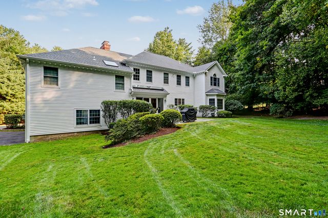18 Bates Farm Lane, Darien, CT 06820