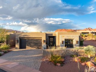 2085 N TUWEAP DR #32, St. George, UT 84770