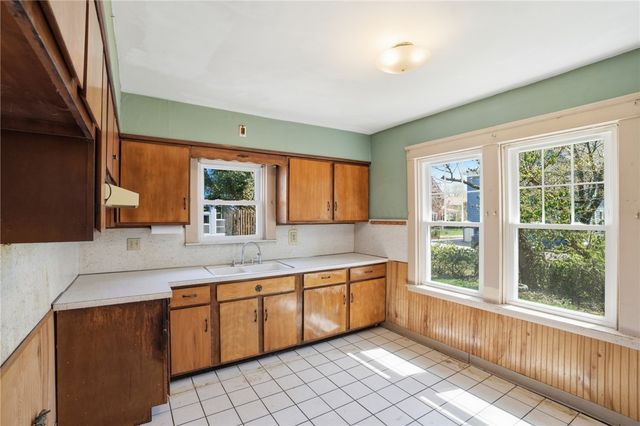 25 Talbot Manor, Cranston, RI 02905