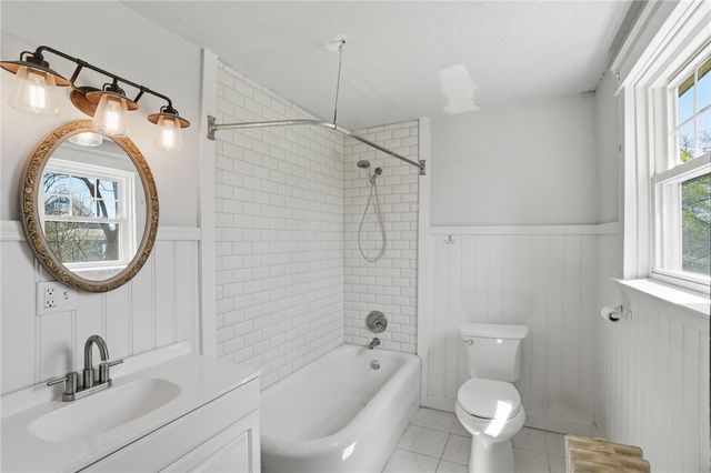 25 Talbot Manor, Cranston, RI 02905